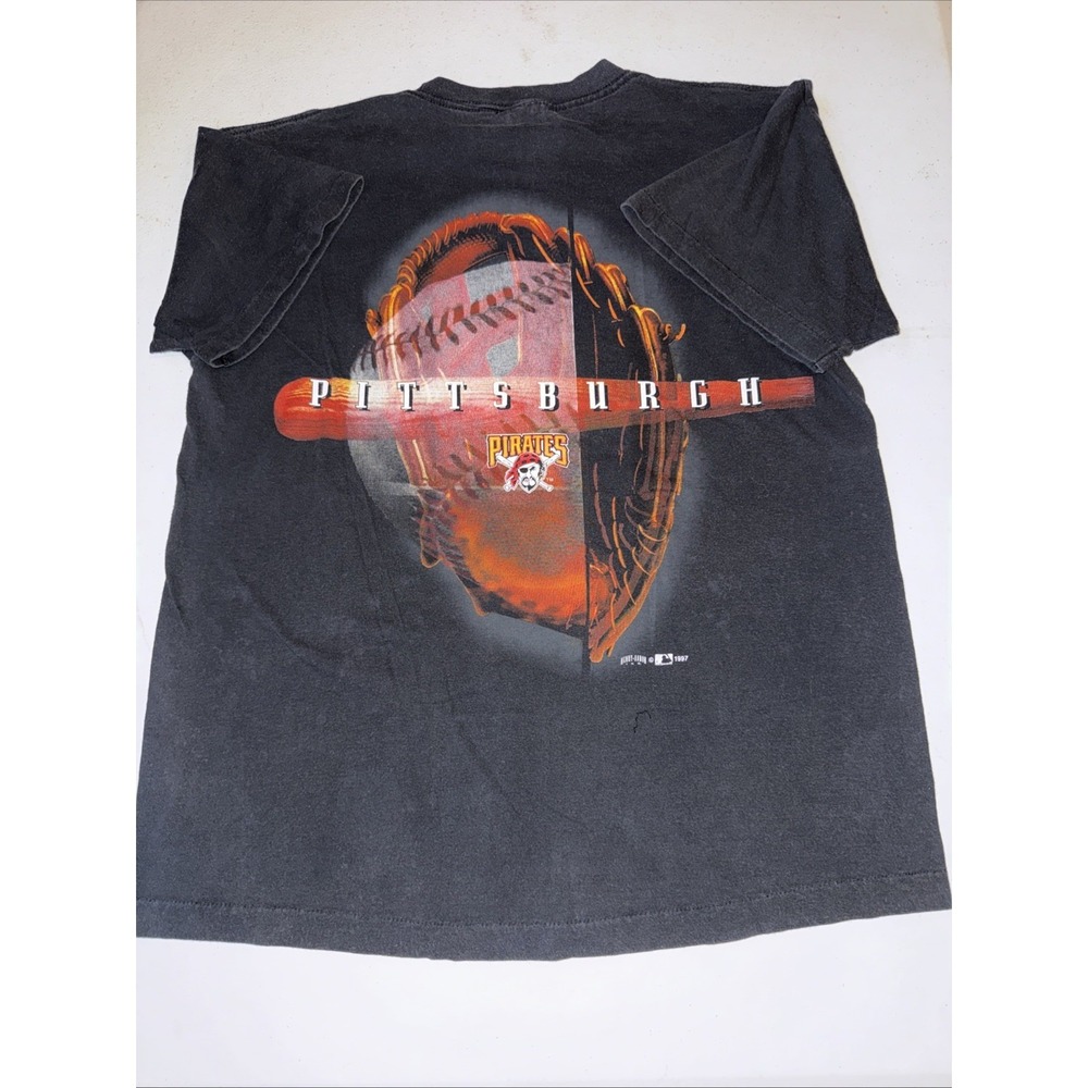 Vintage Pittsburgh Pirates 1997 Adult Size Large Black Fade MLB T-shirt